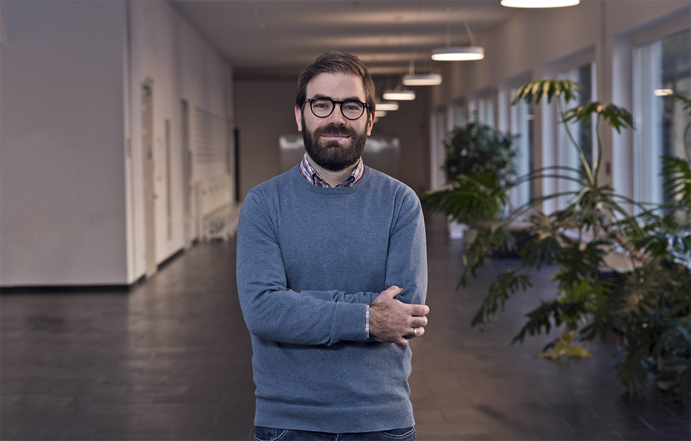 prof. Hannes Schuler